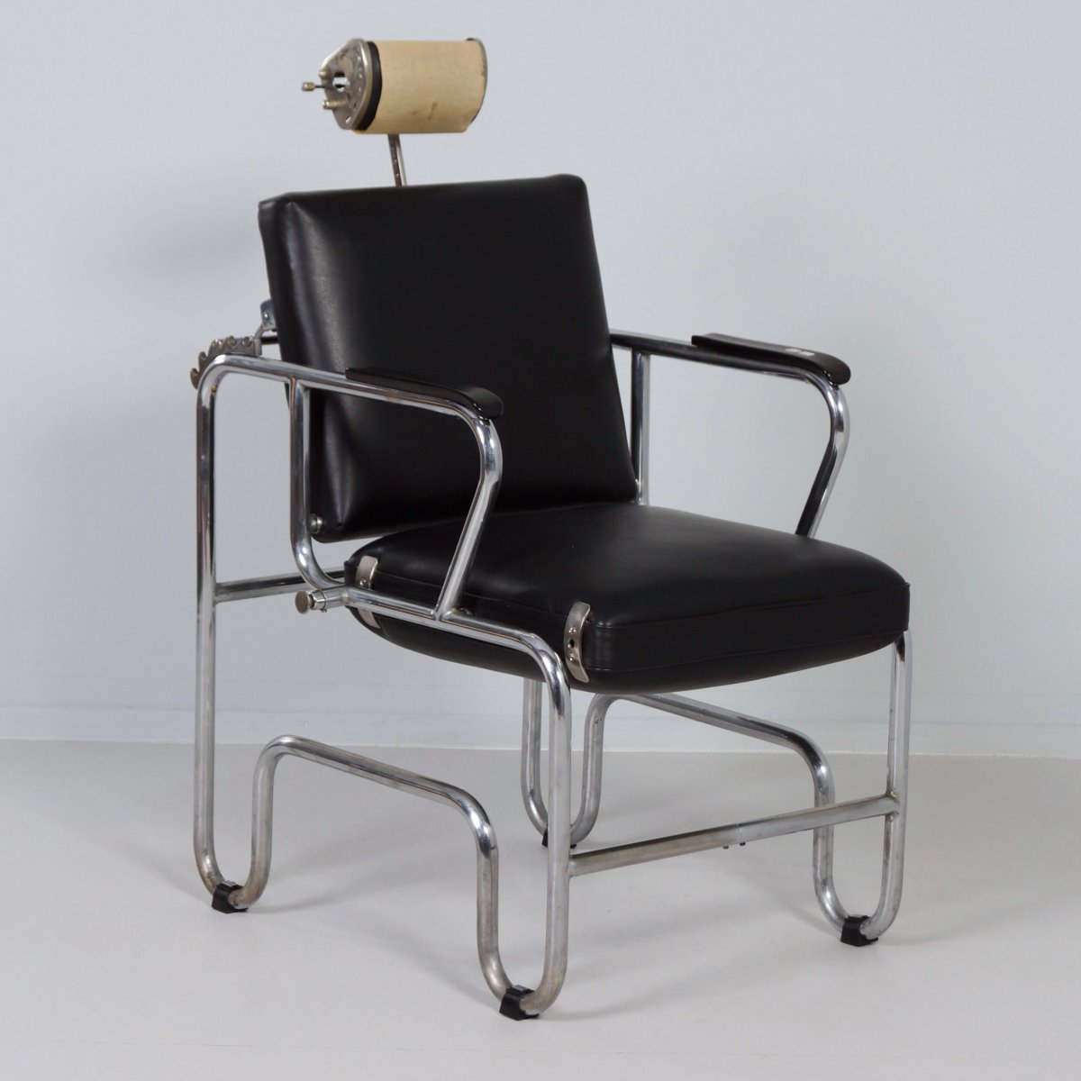 Bauhaus Kapperstoel van F.L. Vollemans & Zonen uit Rotterdam, ca. 1930, verstelbaar model - Afbeelding 3